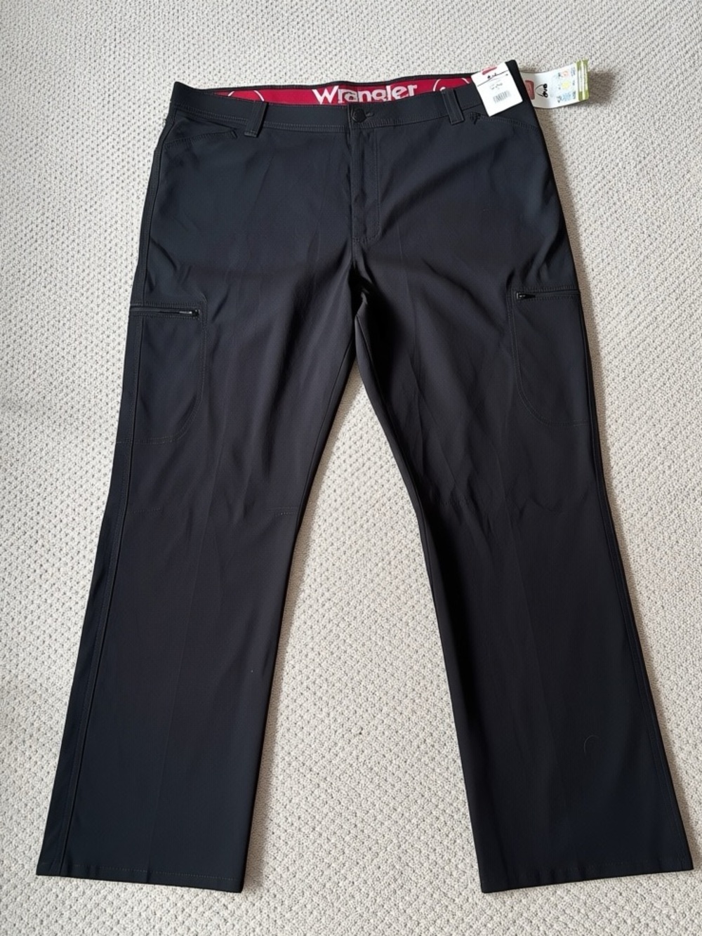 NWT WRANGLER Black Performance Cargo Pants Straight Fit